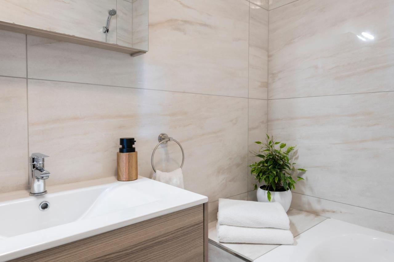 Staymela Apartments - Birkirkara Esterno foto