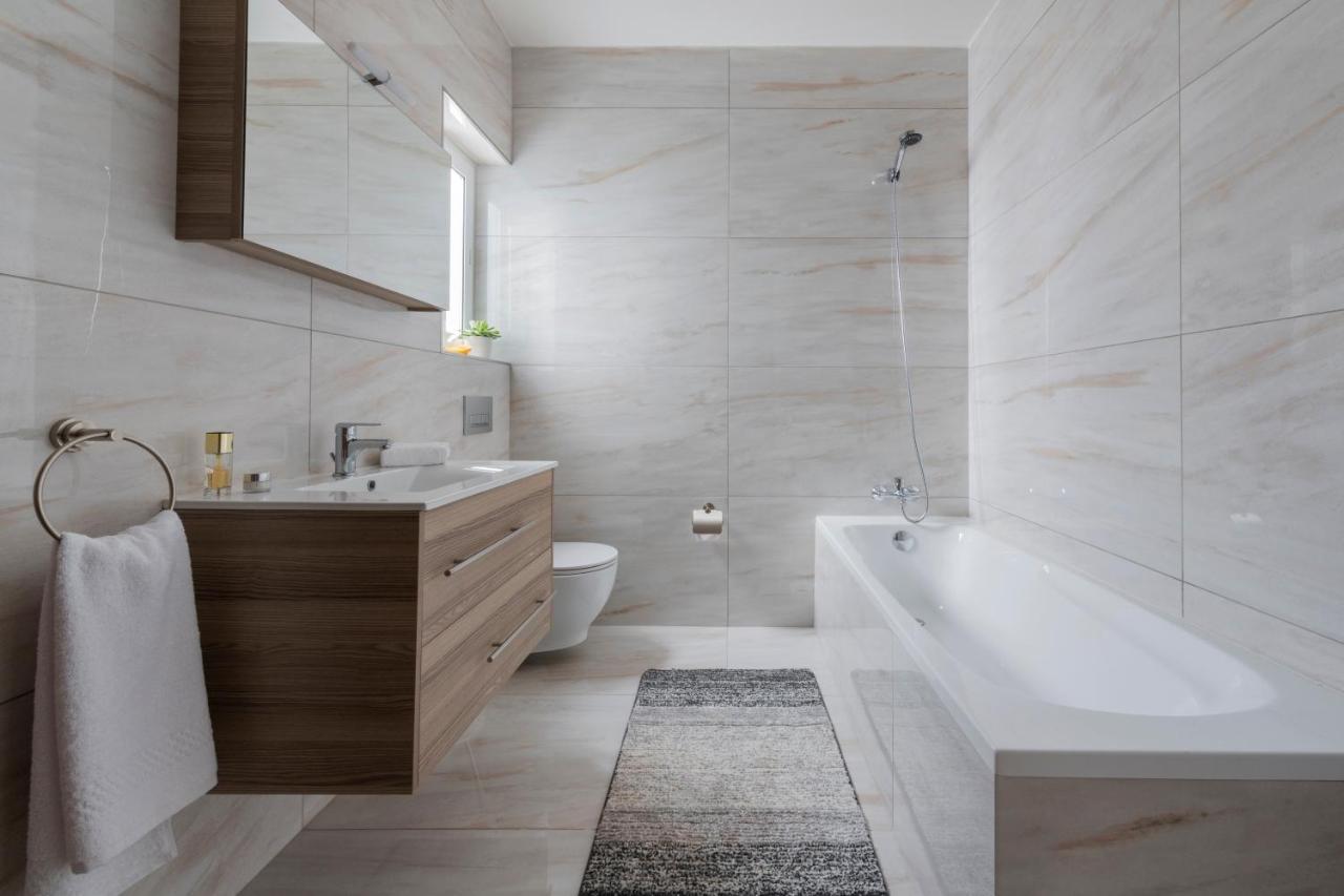 Staymela Apartments - Birkirkara Esterno foto
