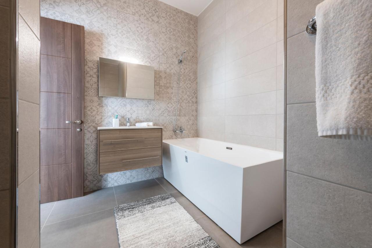 Staymela Apartments - Birkirkara Esterno foto