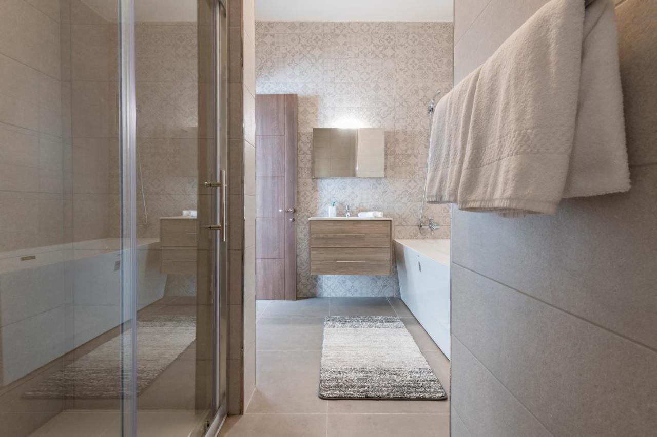 Staymela Apartments - Birkirkara Esterno foto