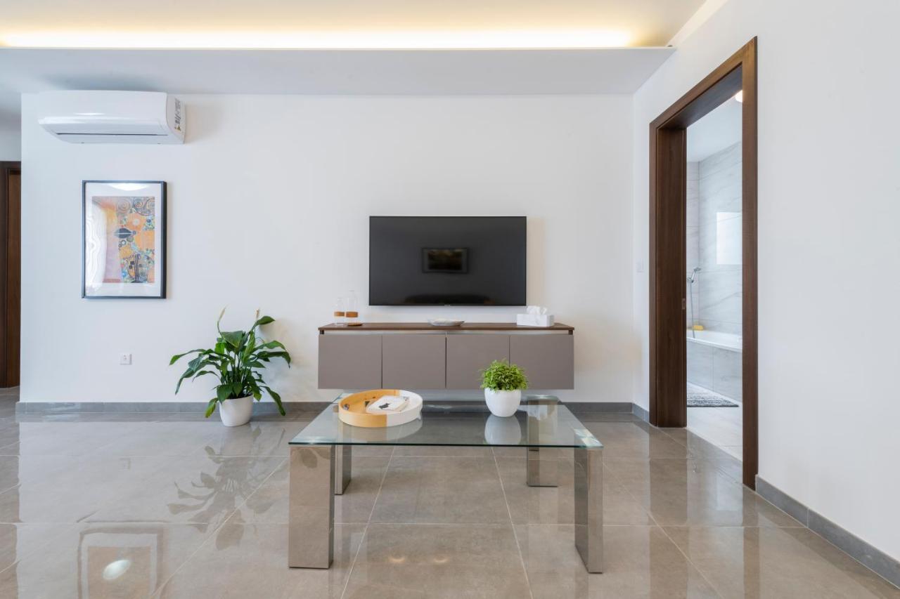 Staymela Apartments - Birkirkara Esterno foto